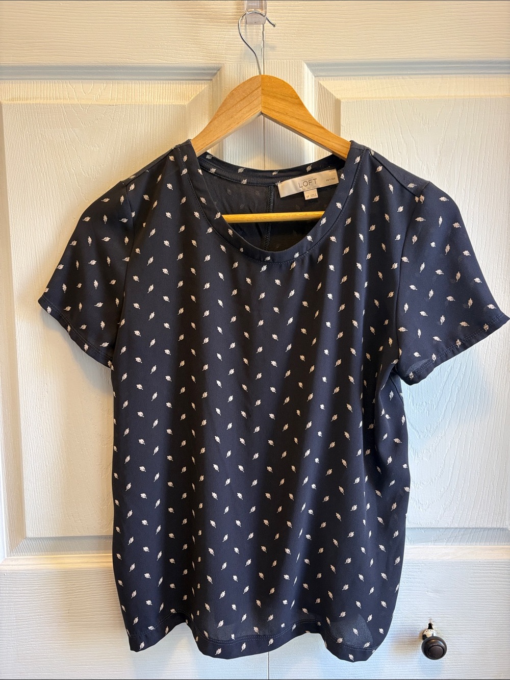 LOFT Navy Short-Sleeve Printed Tee with White Leaf Motif